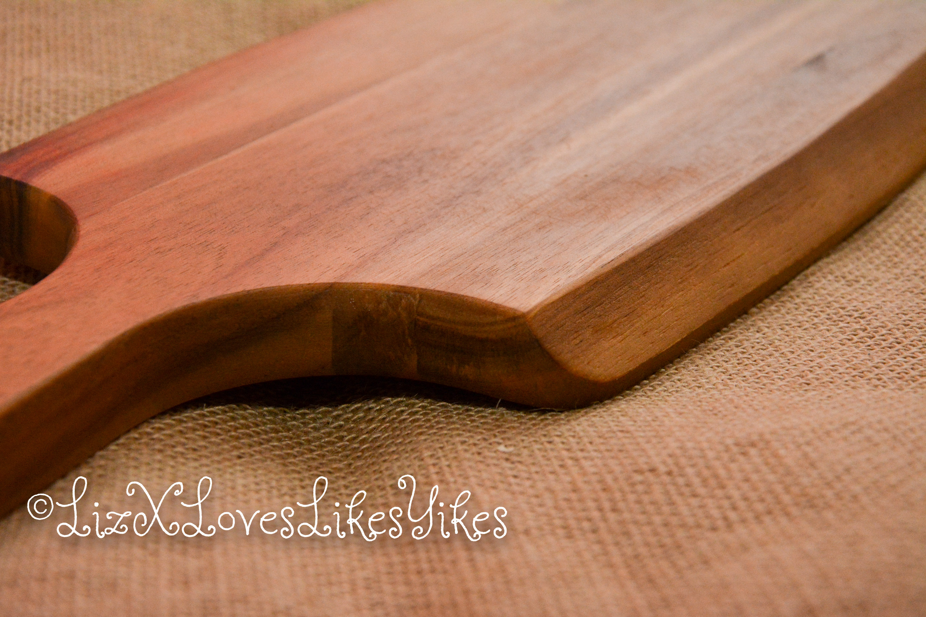 Paddle - DIY-BDSM - Aldi Copyright LizxLovesLikesYikes Detail view of the edges