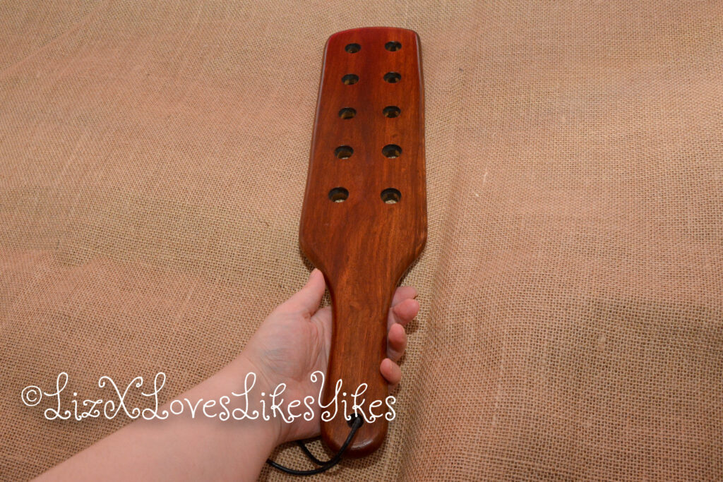 Sir Rosewood - Paddle with Holes - McHurt.eu Review by Liz BlackX