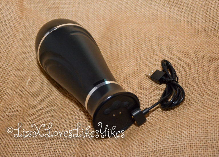 BestVibe Review of Vibrating Double Labia Male Masturbator The full masturbator is shown here Copyright Liz BlackX