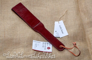 Review of Liebe Seele Wine Red – Leather Split Tawse Paddle