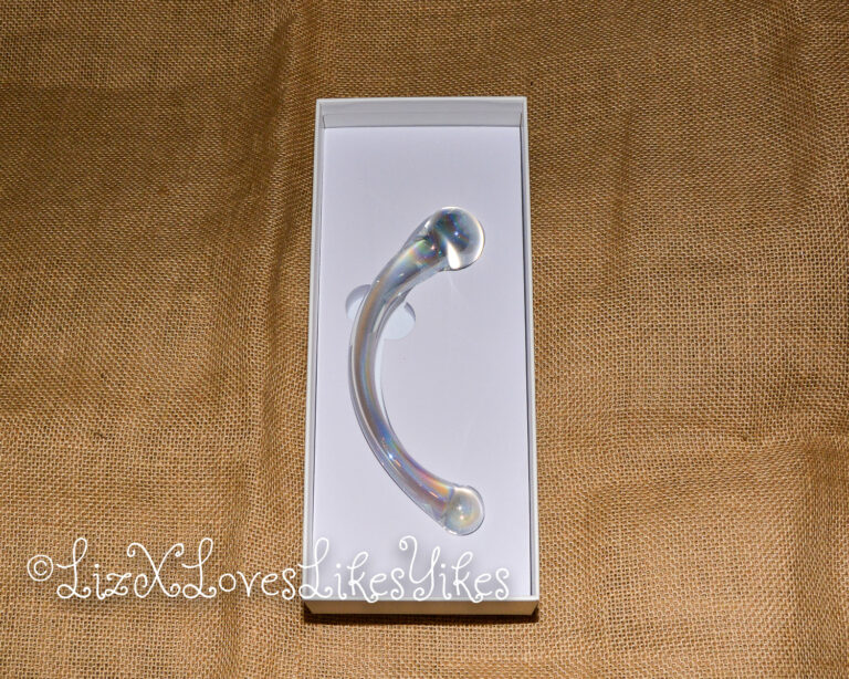 Review of the Rimba Sensual Glass Dildo Wanda Copyright Liz BlackX