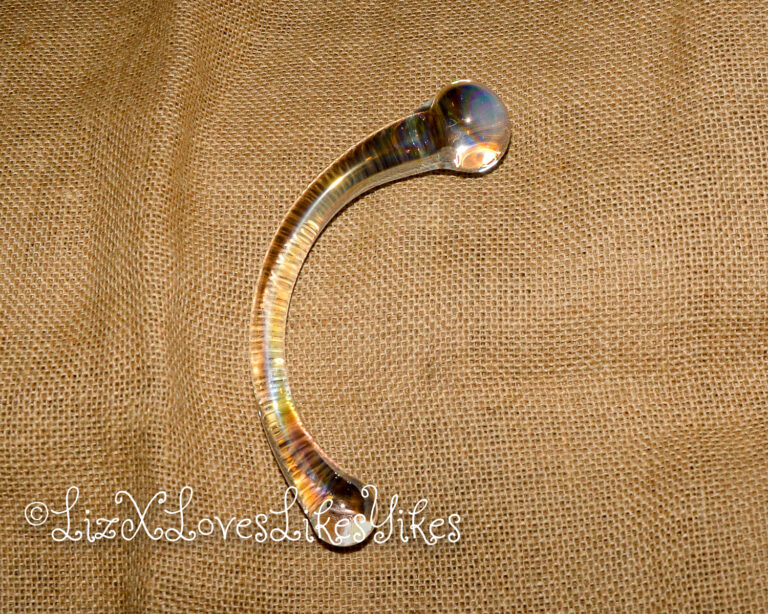 Review of the Rimba Sensual Glass Dildo Wanda Copyright Liz BlackX