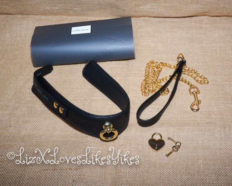 Review of Liebe Seele Dark Secret Deluxe Curved Collar with Chain Leash and Lock Copyright Liz BlackX