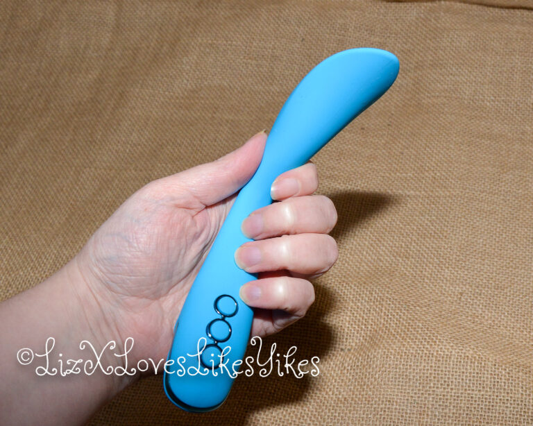 Review of the CalExotics California Dreaming Palm Springs Pleaser Flexible Vibrator Copyright Liz BlackX