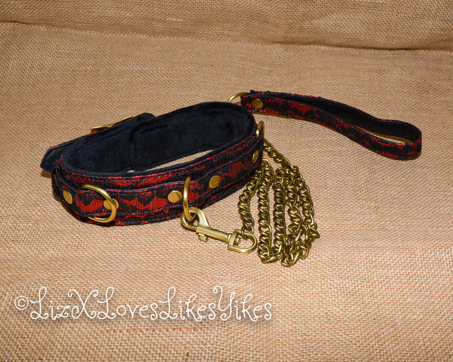 Review of the Liebe Seele Victorian Garden Lace and Velvet Collar with Chain Leash