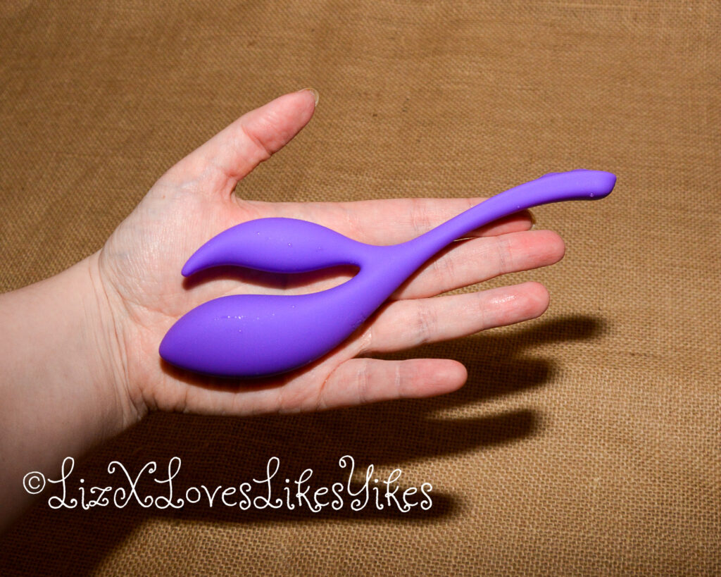 Review of the CalExotics Mini Marvels Silicone Marvelous Climaxer Copyright Liz BlackX