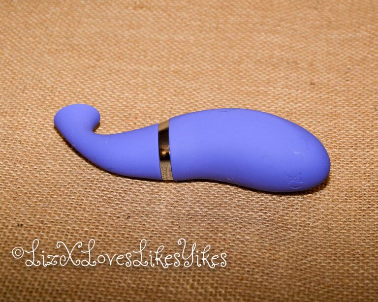 Review of Calexotics Intimate Pump™ Rechargeable Clitoral Pump Copyright Liz BlackX