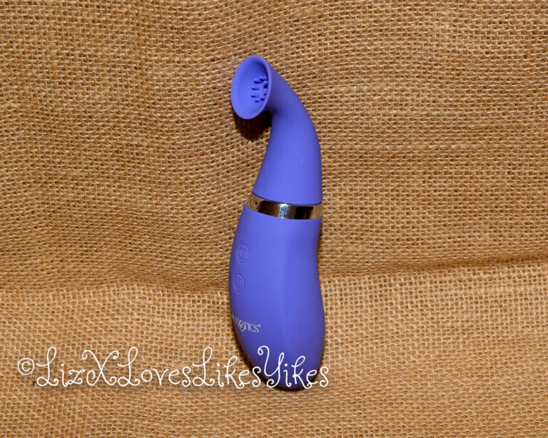 Review of Calexotics Intimate Pump™ Rechargeable Clitoral Pump Copyright Liz BlackX