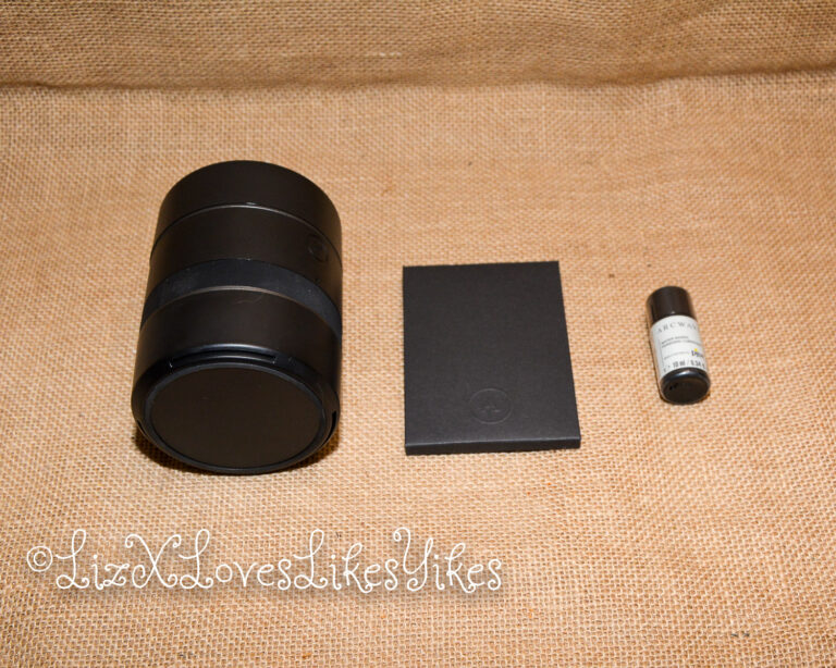Review Voy Compact Stroker by ArcWave Copyright Liz BlackX