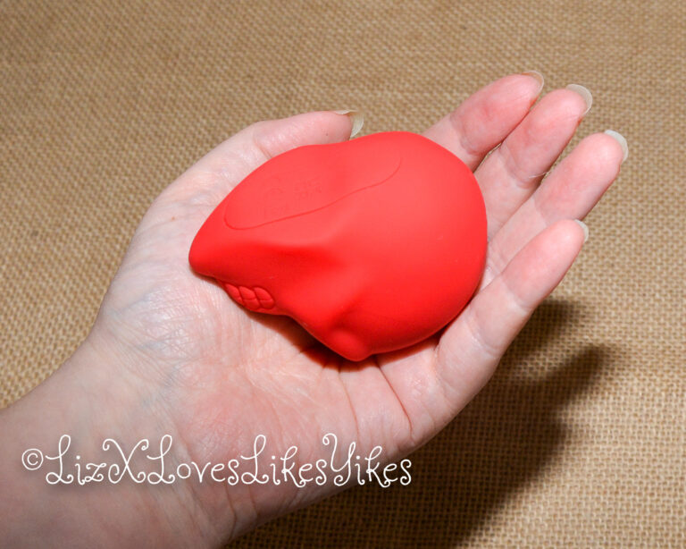 Review of Naughty Bits Bone Head Skull Shaped External Vibrator Copyright Liz BlackX