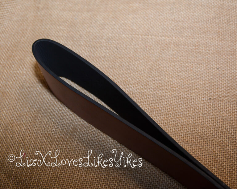 Review of the Saffron Vegan Leather Loop Paddle by Sportsheets Copyright Liz BlackX