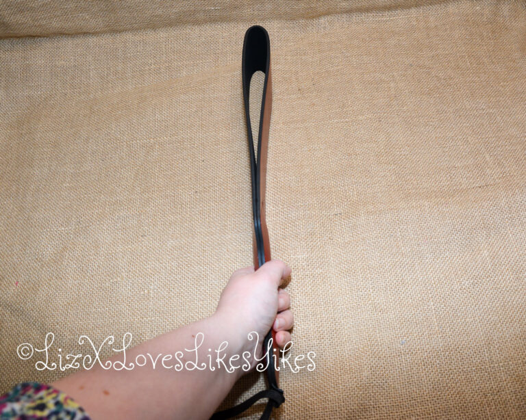 Review of the Saffron Vegan Leather Loop Paddle by Sportsheets Copyright Liz BlackX