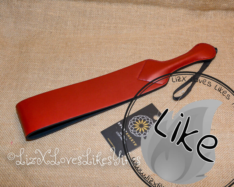 Review of the Saffron Vegan Leather Loop Paddle by Sportsheets Copyright Liz BlackX