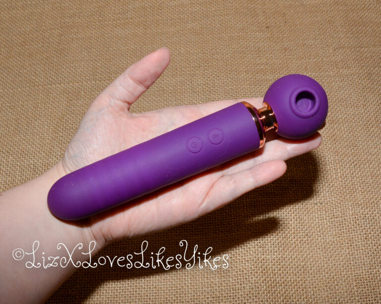 Review of the 3-in-1 Sucking & Flapping Thrusting Vibrator Funzze.com Copyright Liz BlackX