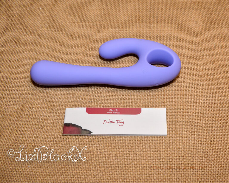 Review of the Flex Bi from Nomi Tang Copyright Liz BlackX
