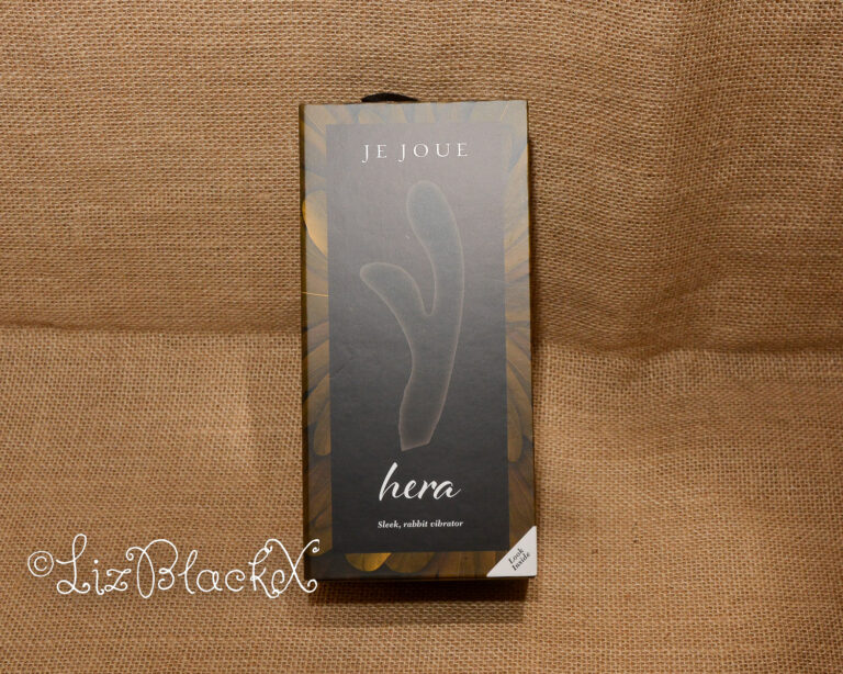 Review of the Je Joue Hera Dual Stimulation Rabbit Vibrator - Purple Copyright LizBlackX