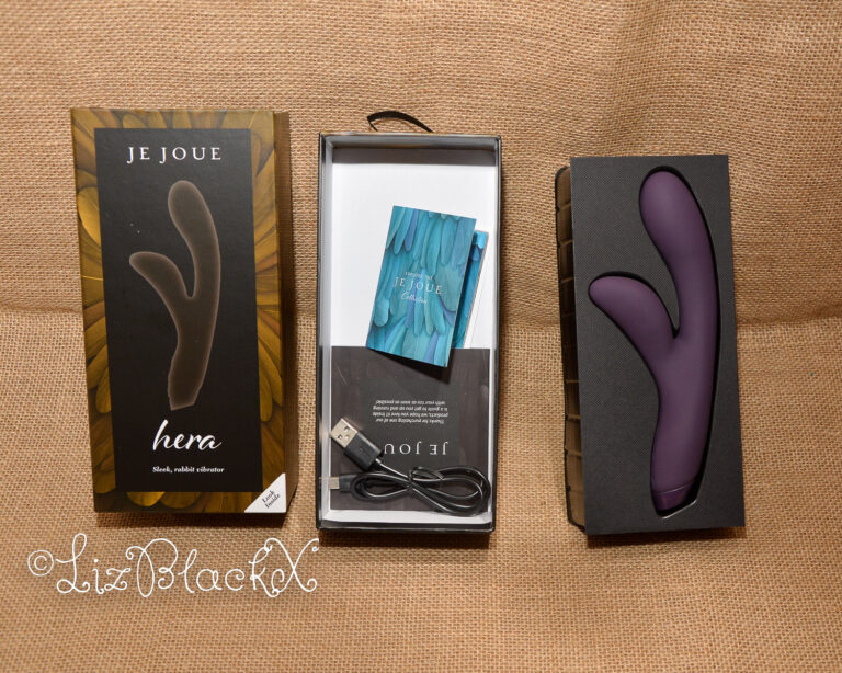 Review of the Je Joue Hera Dual Stimulation Rabbit Vibrator - Purple Copyright LizBlackX