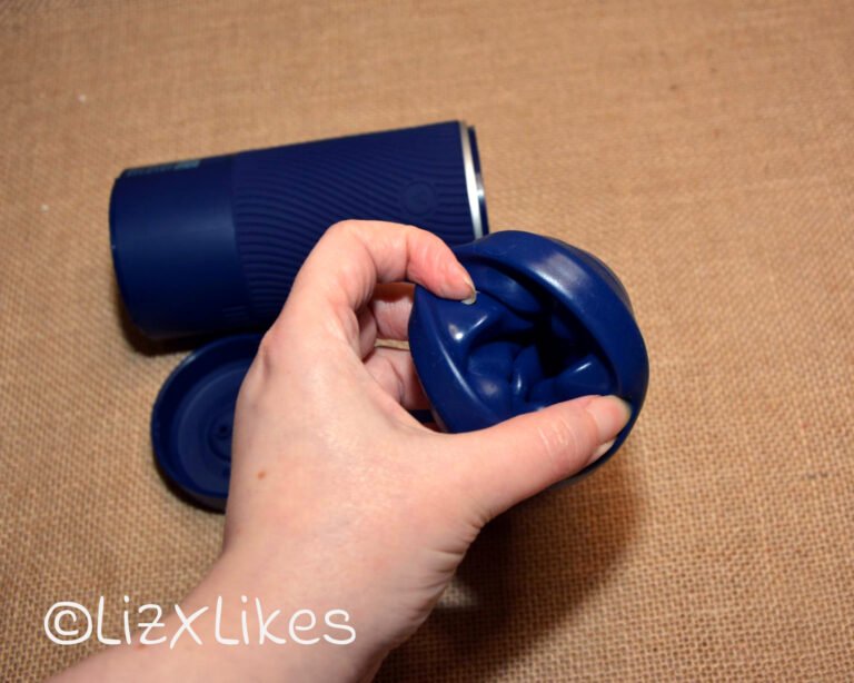 Review of the Pow Arcwave stroker Copyright Liz BlackX