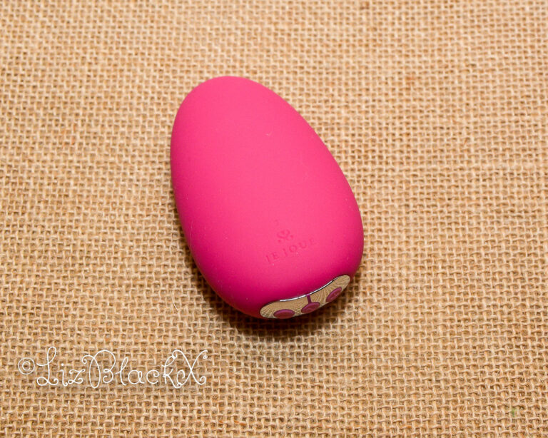 Review of the Mimi Soft by Je Joue Copyright Liz BlackX