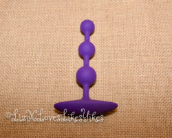 Review of the Amp Anal Beads by Romp Toys Copyright Liz BlackX