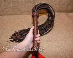 Review of the Equestrian Leather Cat o'nine tails Flogger by Liebe Seele Copyright Liz BlackX
