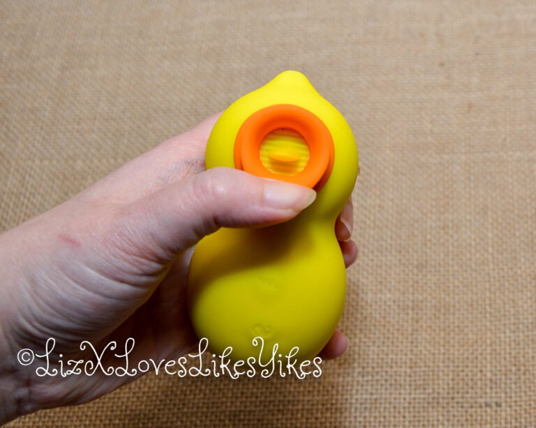 Review of the Honey Ducky II by Funzze.com Copyright Liz BlackX