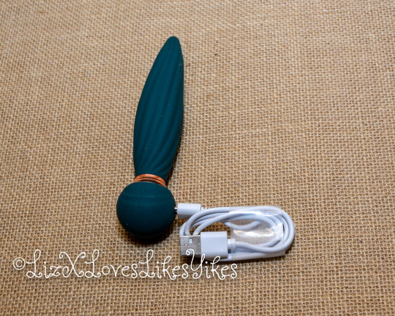 Review of the Twist vibrator by Sugar Pop Copyright Liz BlackX