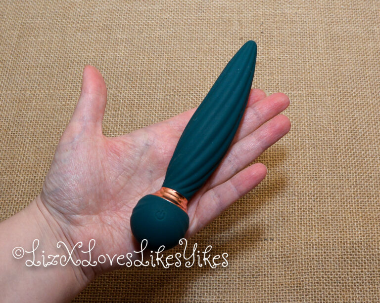 Review of the Twist vibrator by Sugar Pop Copyright Liz BlackX
