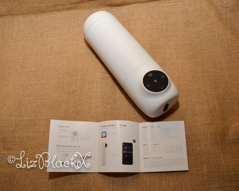Review of Night Webcam Interactive Male Masturbator Twijoy Copyright Liz BlackX