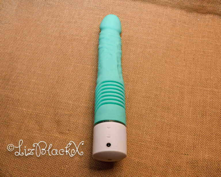 Review of Sammie, a Thrusting Dildo Vibrator by Velvet and the Accessories Pack Copyright Liz BlackX