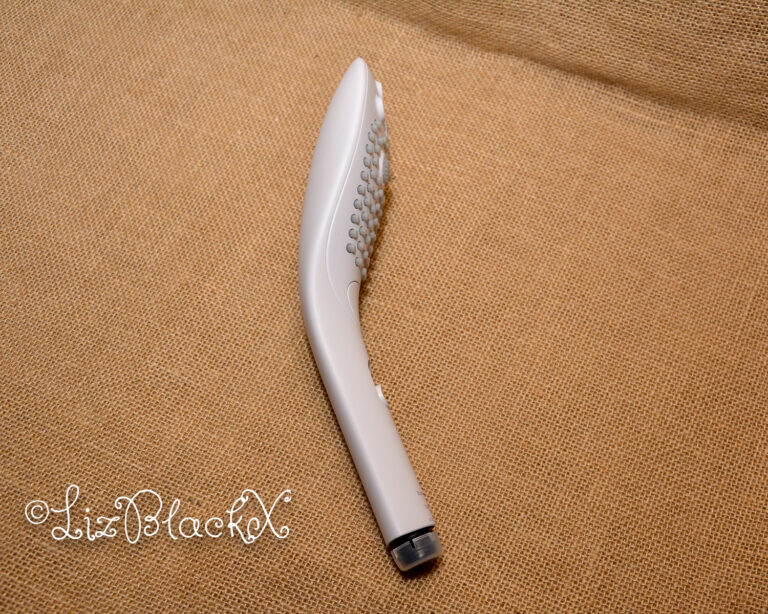 Review of the Wave by Womanizer Hans Grohe Copyright Liz BlackX