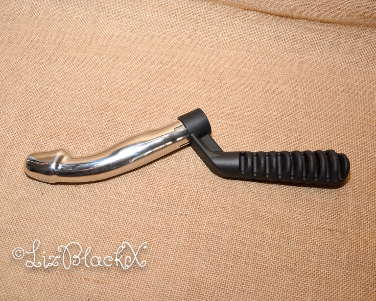 Review of Capo, Vibrating Stainless Metal Dildo by L'Acier Copyright Liz BlackX