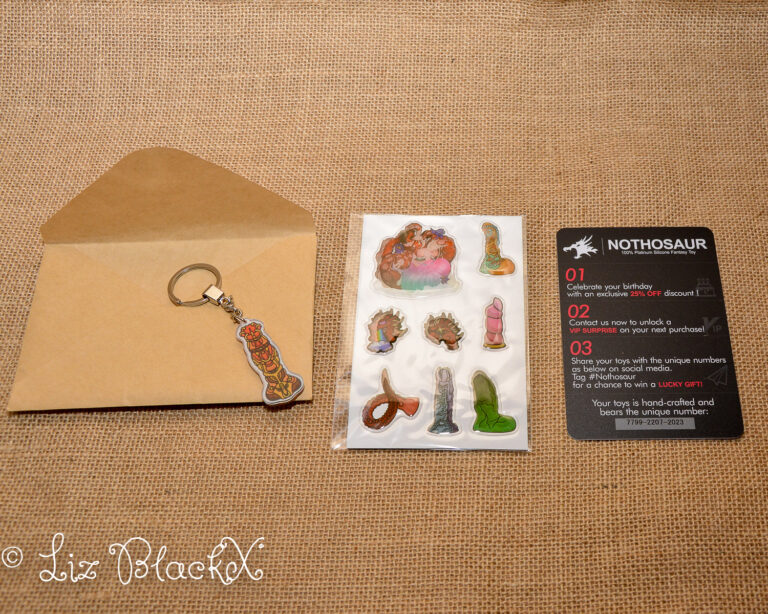 A Customized Satisfaction: Nothosaur's Virgo Dildo Review Copyright Liz BlackX