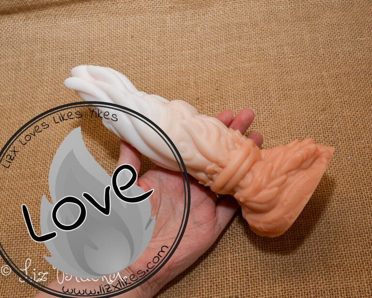A Customized Satisfaction: Nothosaur's Virgo Dildo Review Copyright Liz BlackX