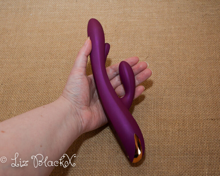 Terrific Vibes: An In-Depth Review of the Future-Forward Vibrator Terri by HoneyPlayBox.com Copyright Liz BlackX