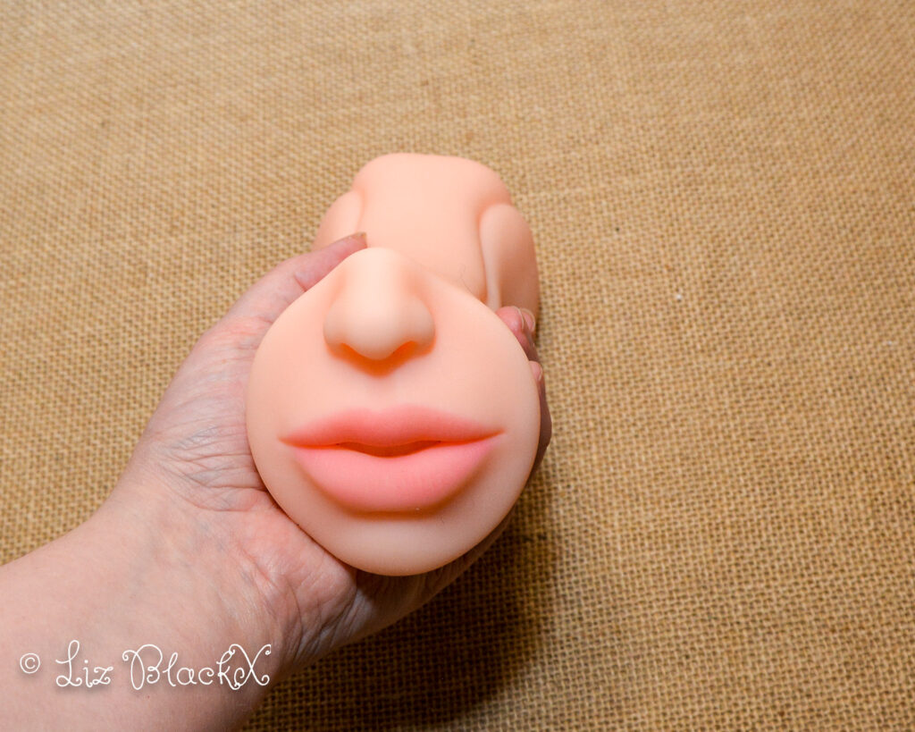 Review NUPU 3 Onahole by Motsutoys: Double the Pleasure, Double the Fun! Copyright LizBlackX
