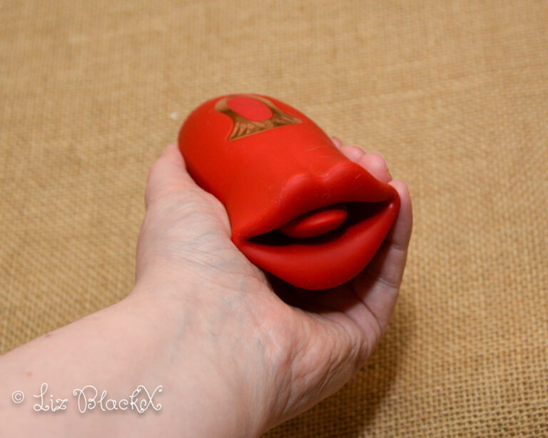 Licking & Sucking Vibrator from Inyarose - A Giggle-Inducing Orgasmic Experience Copyright Liz BlackX