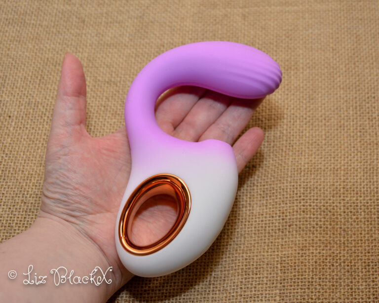 Hands-on with the G-Spot Clit Suction Vibrator: Pros, Cons & My Honest Take Copyright Liz BlackX