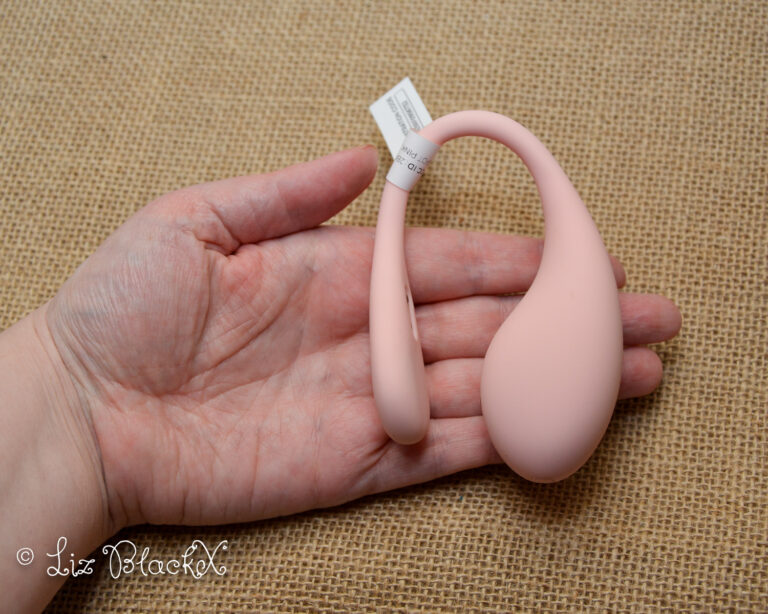 Kiiroo Spot Review: App-Controlled Vibrator with Dynamic Lightshow Copyright Liz BlackX End verdict: Love