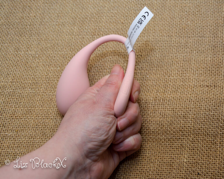 Kiiroo Spot Review: App-Controlled Vibrator with Dynamic Lightshow Copyright Liz BlackX End verdict: Love