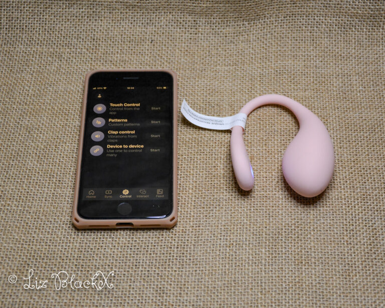 Kiiroo Spot Review: App-Controlled Vibrator with Dynamic Lightshow Copyright Liz BlackX End verdict: Love