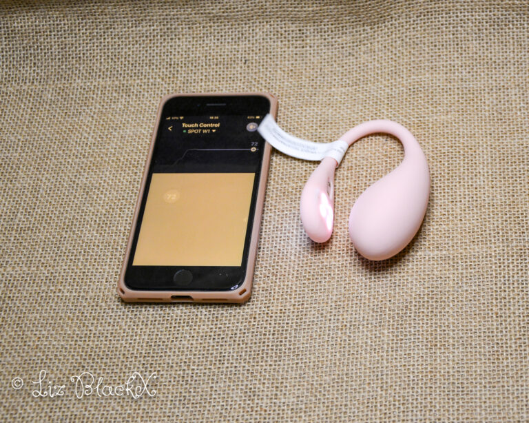 Kiiroo Spot Review: App-Controlled Vibrator with Dynamic Lightshow Copyright Liz BlackX End verdict: Love