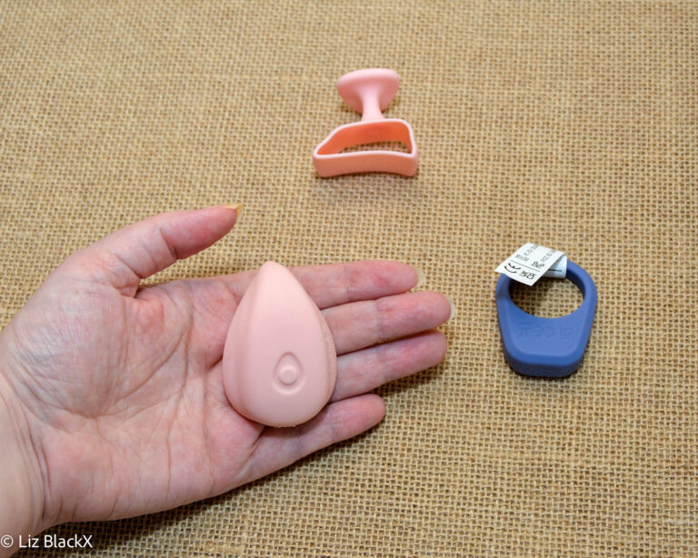 The Luxus Couple Vibrator: A Magnetic Twist on Shared Fun Copyright Liz BlackX
