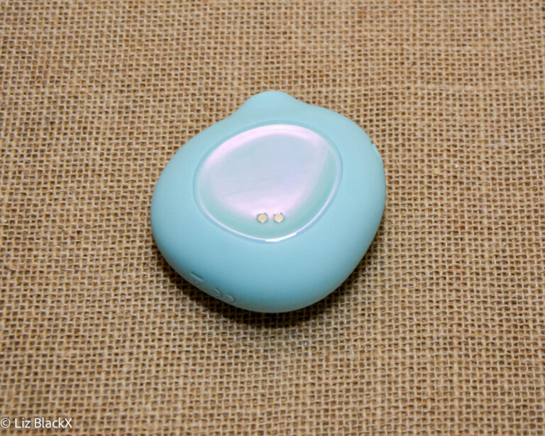Biird Lumii Review: Aesthetic Elegance Meets Fun, Intense Clitoral Pleasure Copyright Liz BlackX