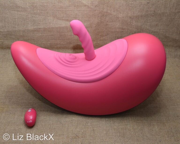 Hands-Free Pleasure: A Closer Look at the VVD Rider Desire & Rider Go (Plus Valentine’s Deals!) Copyright Liz BlackX